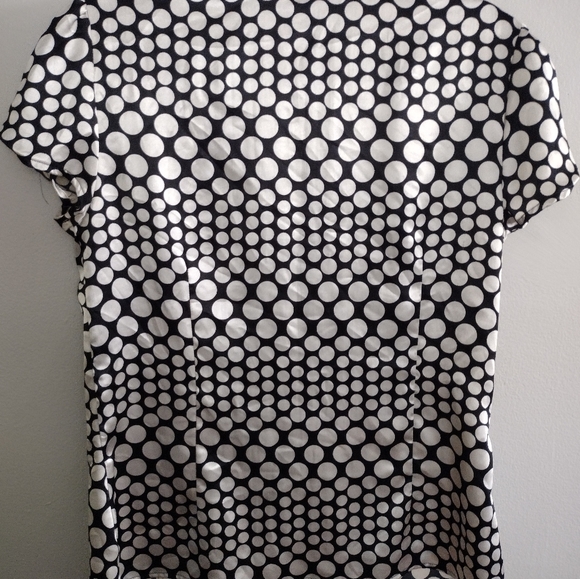 π€π€ Apt 9 Polka dot button down blouse π€π€ - Picture 2 of 6